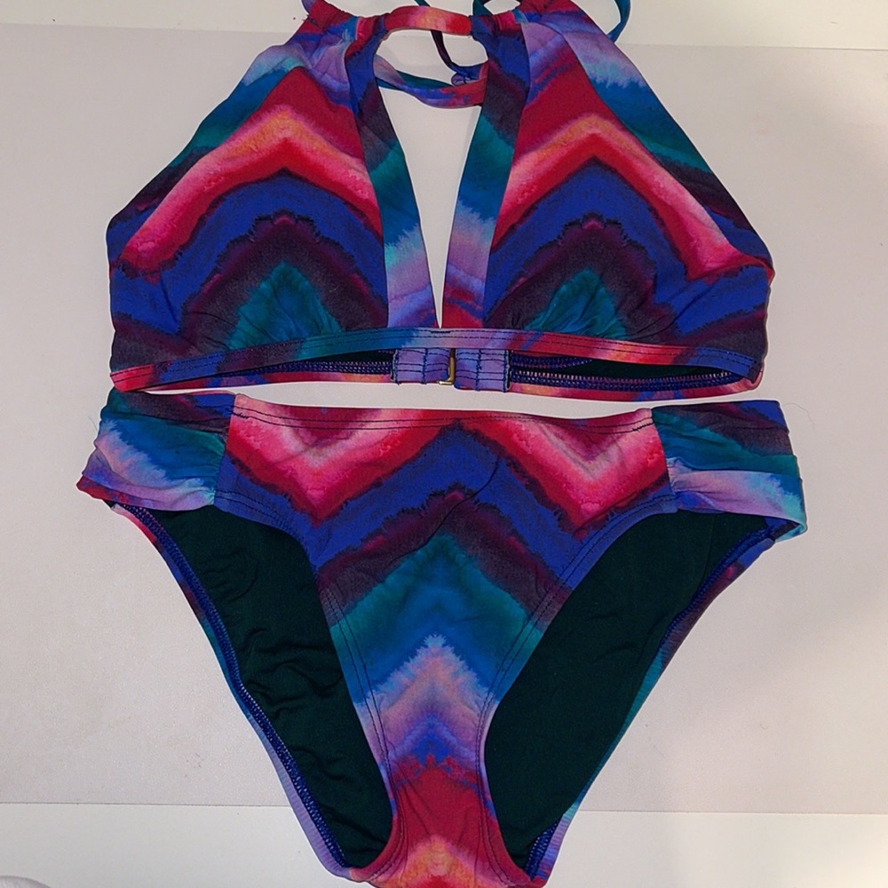 Bathing Suit - Picture 2 of 3